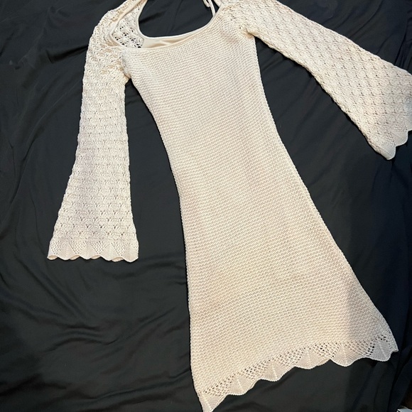 4SI3NNA Cream Tan Bell Sleeve Sheath Dress - Picture 3 of 14